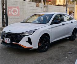 دۆنگ فینگ شاین